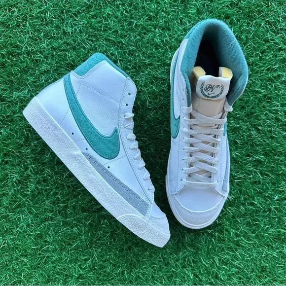 Nike Blazer Mid ‘77 Prm Summit White / Coastal Phantom