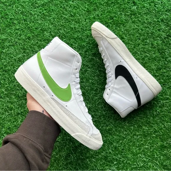 Nike Blazer Mid ‘77 Vintage Chlorophyll - Black