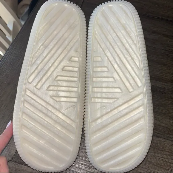 Nike Cream Sandals with Contoured Footbed and Textured Sole