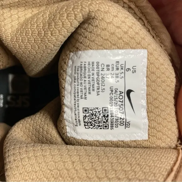 Nike Desert Field Boots 8” size 6 men’s