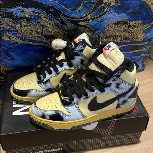 Nike dunk HI High-Top Sneakers in Black and Yellow size 4