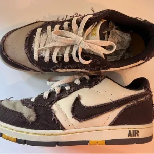 Nike Dunk Low “Deconstructed” Frayed Canvas Sneakers – Size 7.5 men