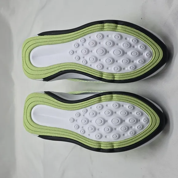 Nike Infinity flow (gs) neon barely volt white black Kids 3Y NEW IN BOX AWESOME