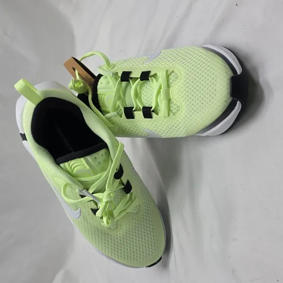 Nike Infinity flow (gs) neon barely volt white black Kids 3Y NEW IN BOX AWESOME