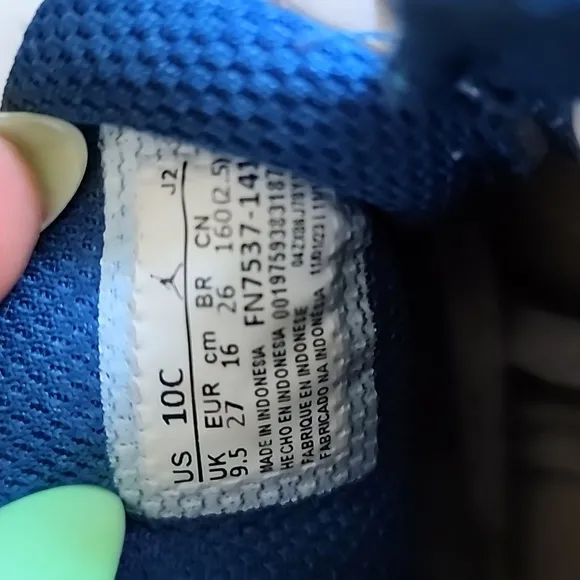 Nike Kids Air Jordan 1 Mid SE LaceUp Mudtop Sneakers White  Blue Sz 10C
