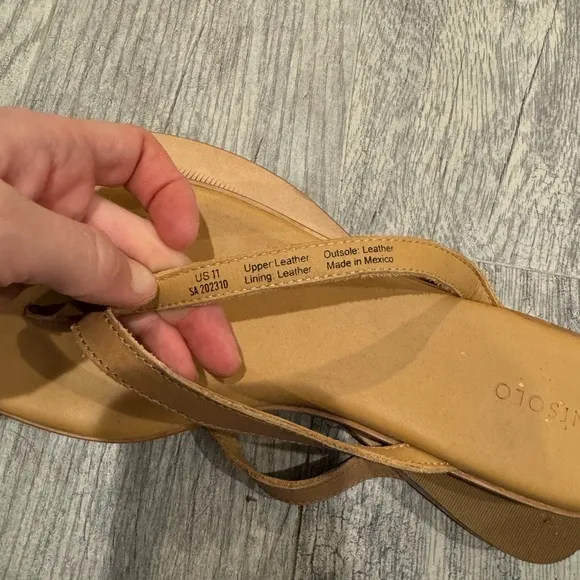 Nisolo tan leather Go to flip flop sandals