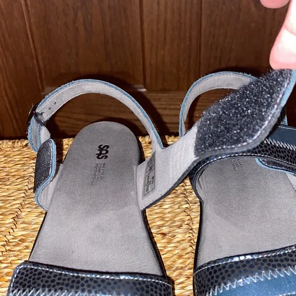 Nudu Navy SAS Leather Women’s Sandal Size 8.5 Narrow