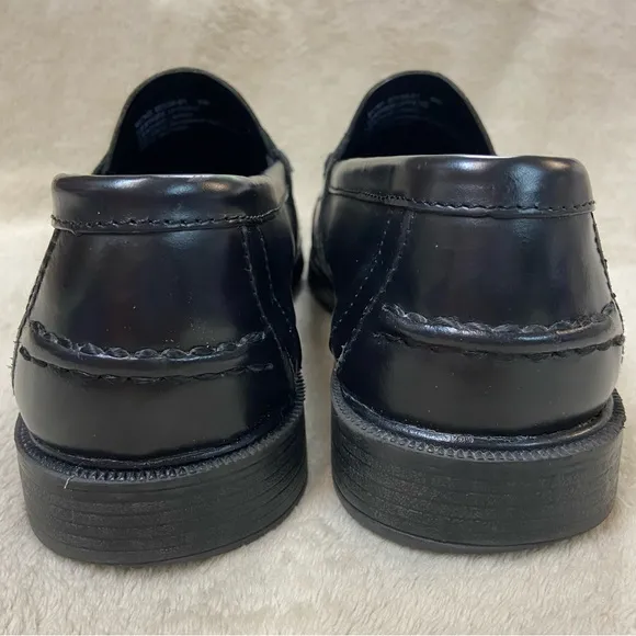 NUNN BUSH Black slip on loafers size 9W