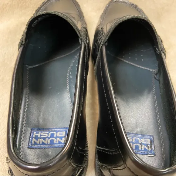 NUNN BUSH Black slip on loafers size 9W