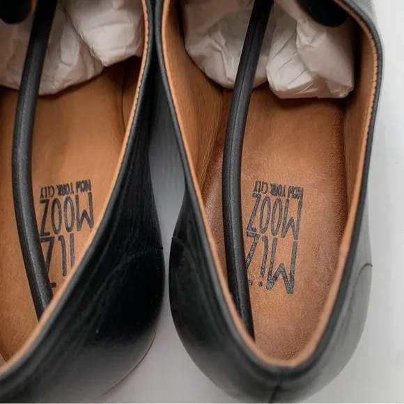 NWB Miz Mooz SZ39 US 8.5 KAIA Loafers flats Slip On Low Heels Black Leather 2781