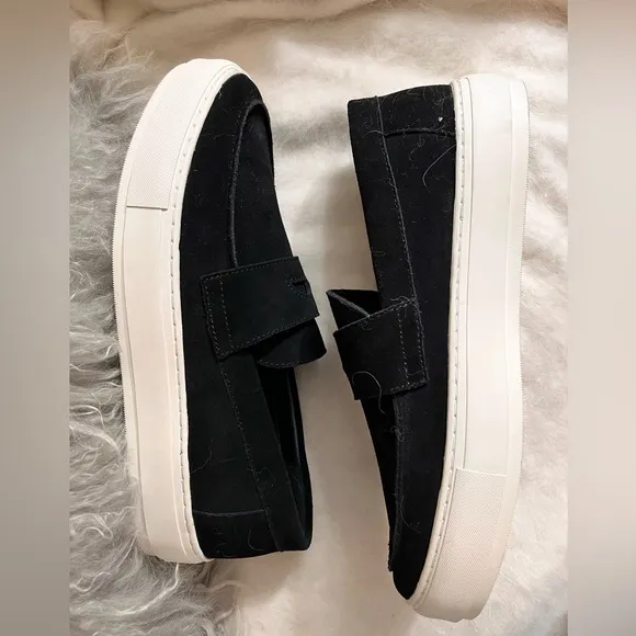 NWOB $175 Kurt Geiger Suede Loafer 45