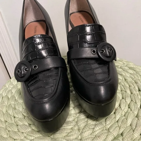 NWOB Gianni Bini Black Leather Croc Embossed Chunky Platform Heel 90’a Loafers