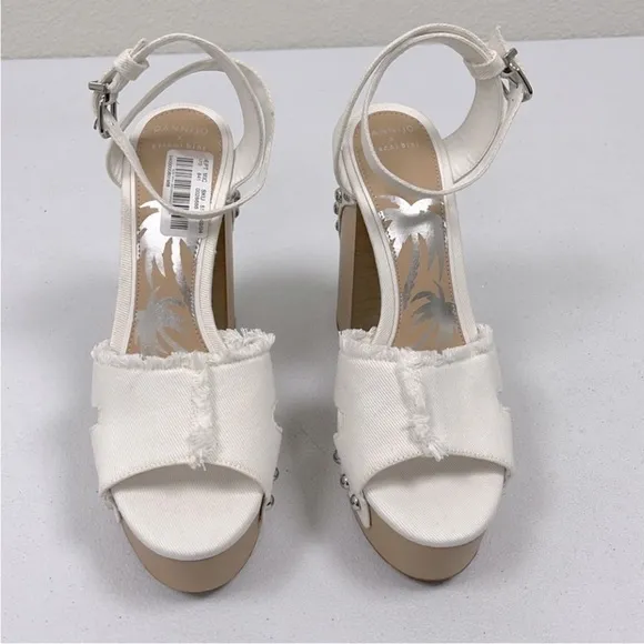 NWOB Gianni Bini DANNIJO Daisy Denim Studded Platform Sandals Size 8.5 M