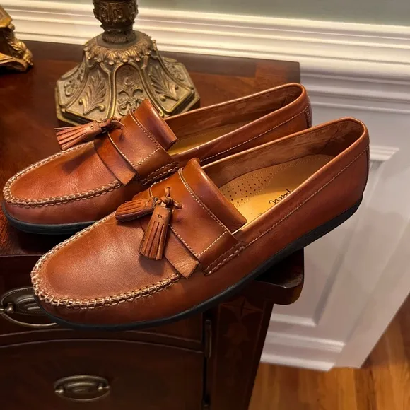 NWOB Men's Cole Haan Pinch Cup Tassel Penny Loafers Shoes Brown Size 9.5 M