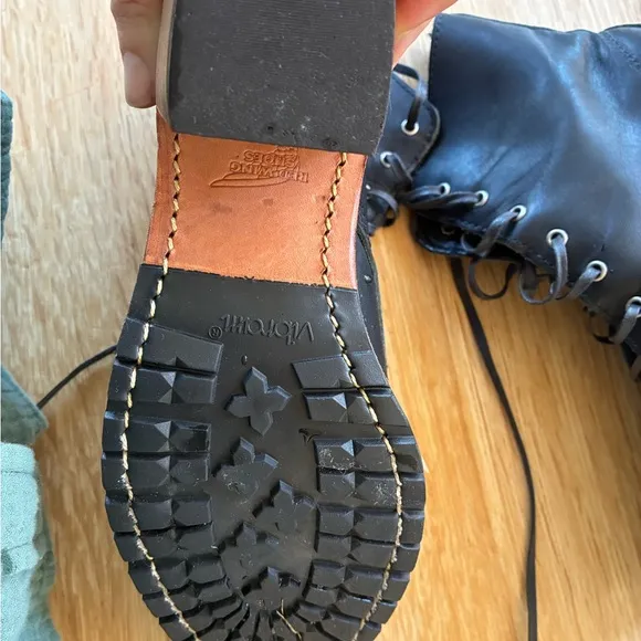 NWOB Red Wing Clara boots size 7.5
