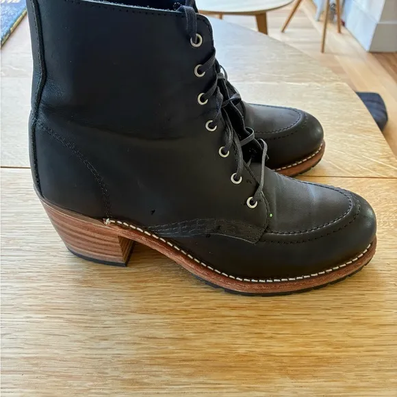 NWOB Red Wing Clara boots size 7.5