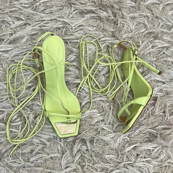 NWOB SCHUTZ Vikki Leather Stiletto Strappy Lace Up Sandals in Green Fresh Sz 7.5