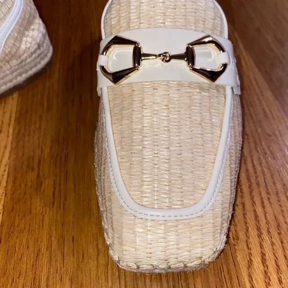 NWOB Vince Camuto Marynis Natural Woven Loafers