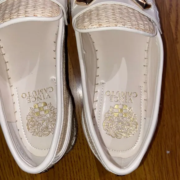 NWOB Vince Camuto Marynis Natural Woven Loafers