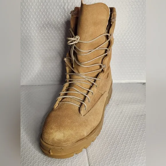 NWOT Belleville Steel Toe Men's Desert Military Boots