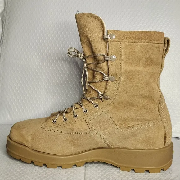 NWOT Belleville Steel Toe Men's Desert Military Boots
