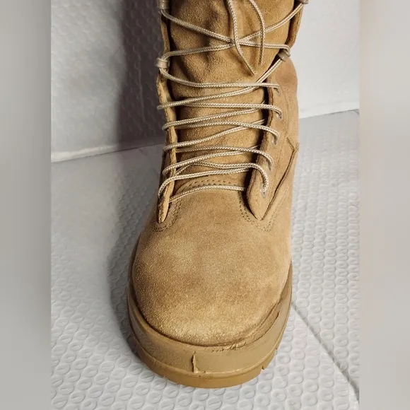 NWOT Belleville Steel Toe Men's Desert Military Boots