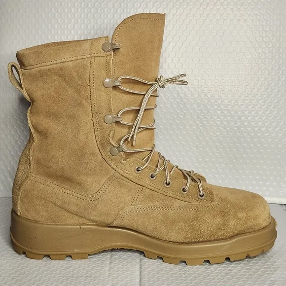 NWOT Belleville Steel Toe Men's Desert Military Boots