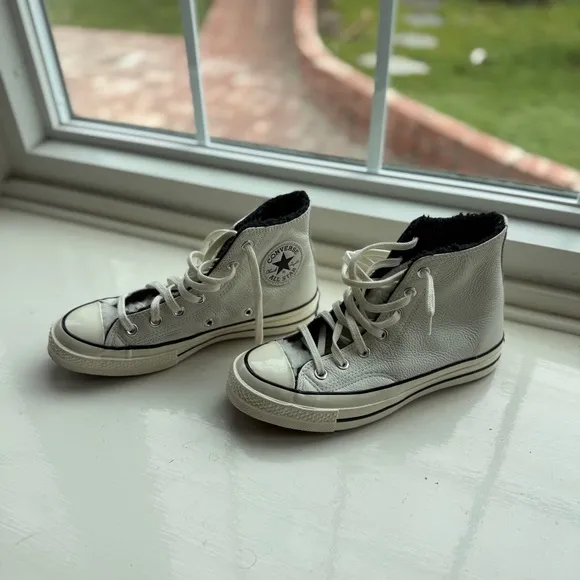 NWOT Converse Sherpa White High-Top Sneakers Canvas Classic