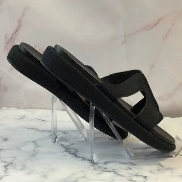 NWOT Donald Pliner Women's Black Platform Sandals Size 6.5