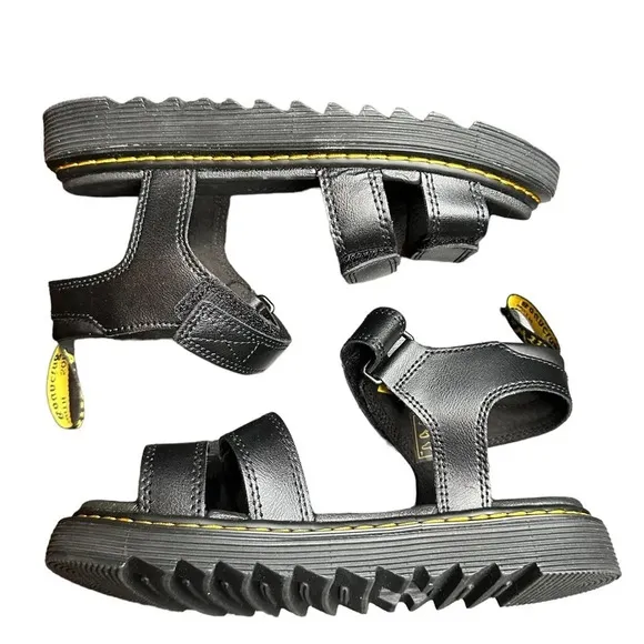 NWOT Dr. Martens Girls' Klaire Leather Sandals  Sz: 5