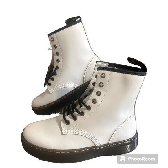 💚💚🌼NWOT DR.MARTENS WOMENS ZAVALA FLAT COMBAT CASUAL FALL WINTER BOOT