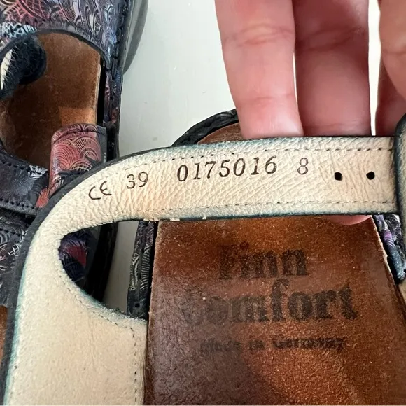 NWOT Finn Comfort Women's Barbuda Dark Blue Irpino Leather Sz. 39 (US 8-8.5)
