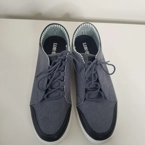 NWOT Lukees by Muk Luks Cruise Glide Canvas Sneakers Navy Blue Size 12