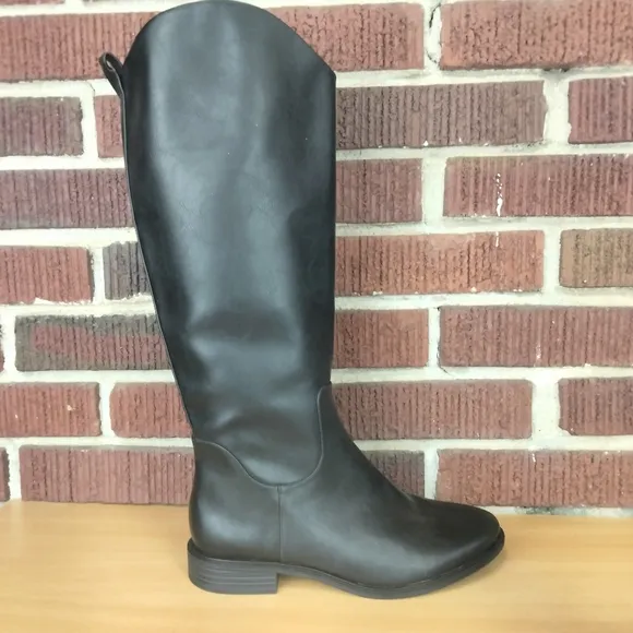 NWOT Nordstrom Rack Meadow Vegan Leather 18&quot; Riding Boots in Black Sz. 9