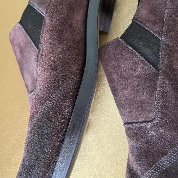 NWOT Prada Men’s Distressed Suede Slip on Loafers 11