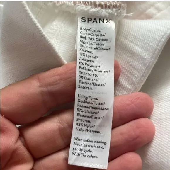 NWOT SPANX Flare White Jeans Reflect Your Style!  Size  Extra Large