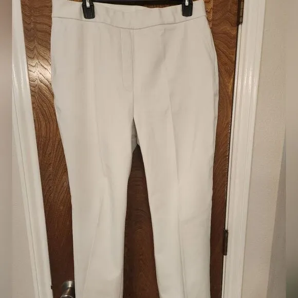 NWOT SPANX Flare White Jeans Reflect Your Style!  Size  Extra Large