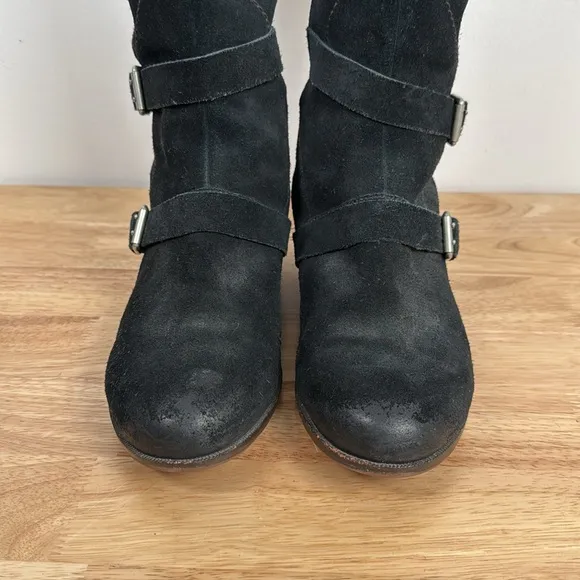 NWOT UGG black Suede Buckle Cydnee Riding Boots