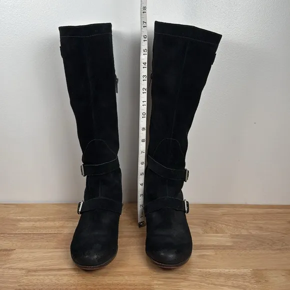 NWOT UGG black Suede Buckle Cydnee Riding Boots