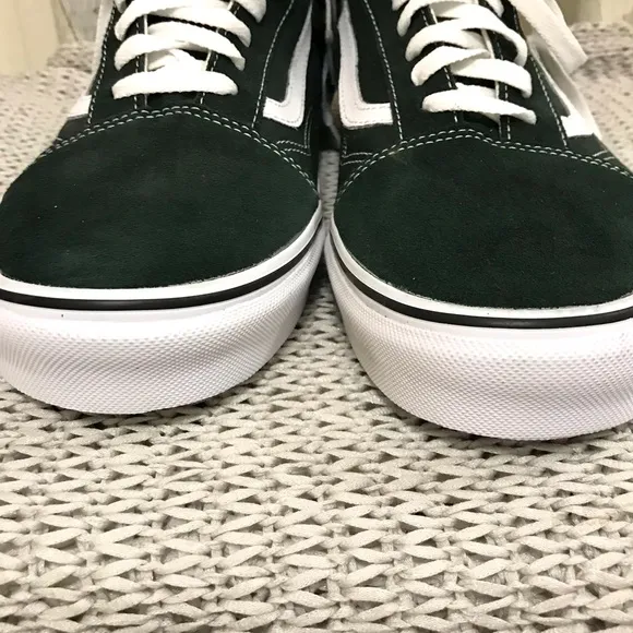 NWOT Vans Old Skool Pine Green