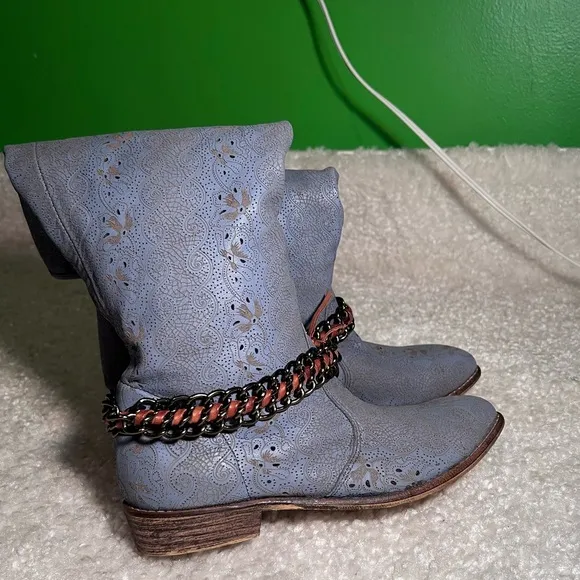 NWT $310 A &amp; J | Lasered Belt Boots | Cowboy Boots | Boho| Blue Print with Belt