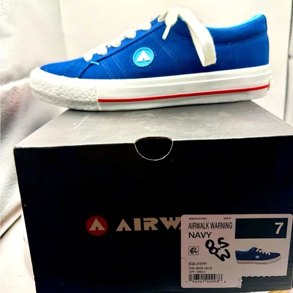 NWT Airwalk Warning Unisex Sneakers Blue Graphic Mens Size 7 Women’s Size 8.5