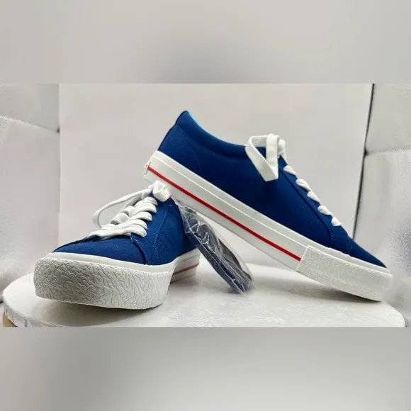 NWT Airwalk Warning Unisex Sneakers Blue Graphic Mens Size 7 Women’s Size 8.5