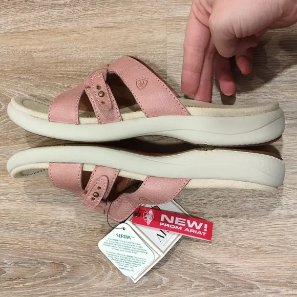 NWT Ariat Mesquite Women's Pink Deertan Sandals Size 9 B 👡