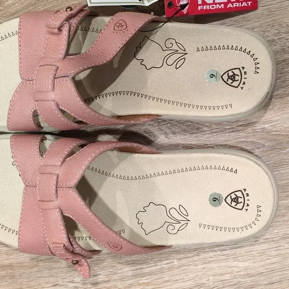 NWT Ariat Mesquite Women's Pink Deertan Sandals Size 9 B 👡