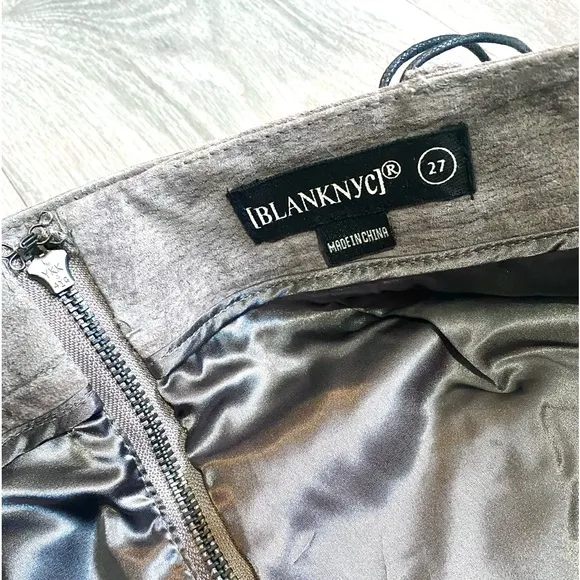 🤎NWT BLANKNYC LEATHER HIGH ALTITUDE SUEDE BELTED GRAY SKIRT SIZE 27 or 4🤎