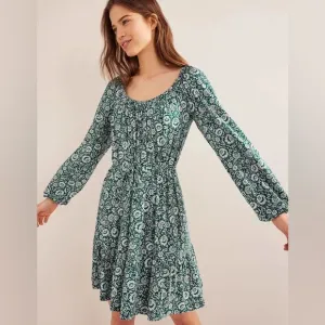 NWT Boden Scoop Tiered Jersey Mini Dress Bottle Green Bloom Cascade Size 2
