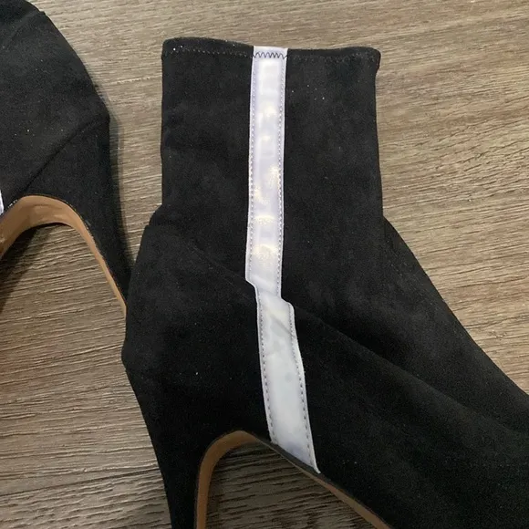 NWT BURJU Speechless Ankle Bootie Open Toe Stretch Ankle Boots | Black 15
