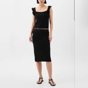 NWT Gap Crochet Sweater Midi SkirtBlack Size Medium