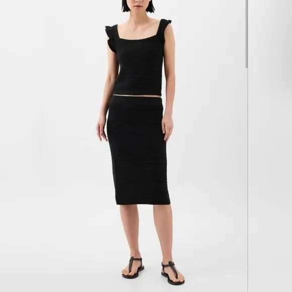 NWT Gap Crochet Sweater Midi SkirtBlack Size Medium
